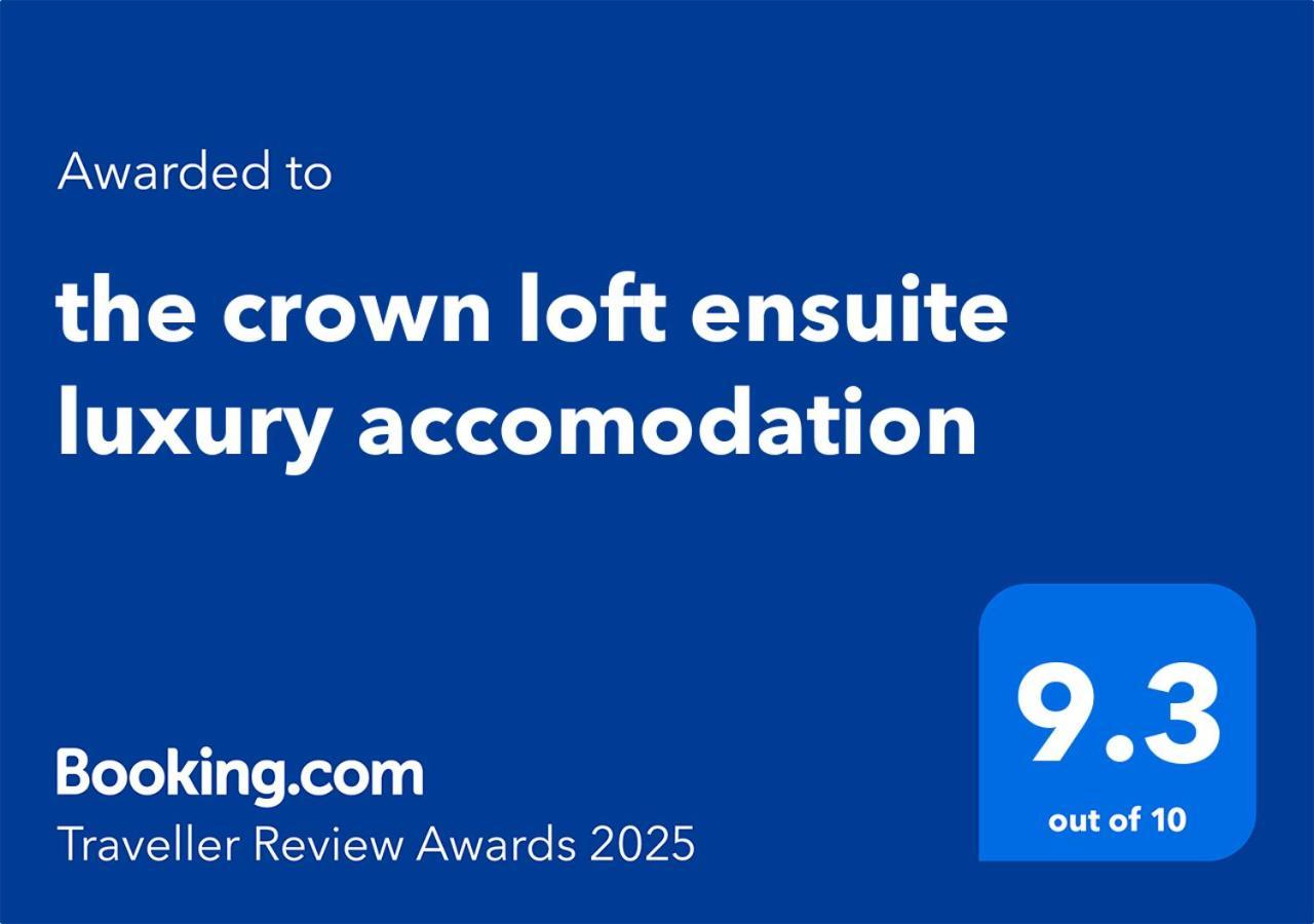 The Crown Loft Ensuite Luxury Accomodation Kingston upon Thames  Dış mekan fotoğraf